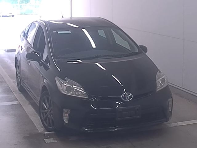 TOYOTA PRIUS 2013