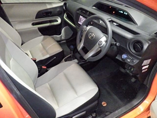 TOYOTA AQUA 2013