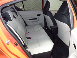 TOYOTA AQUA 2013