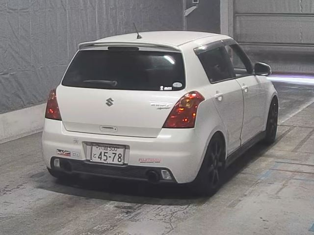 SUZUKI SWIFT 2009