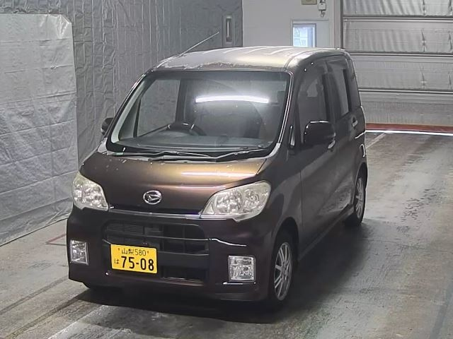 DAIHATSU TANTO EXE 2010