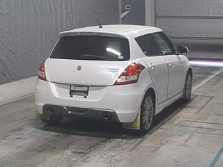 SUZUKI SWIFT 2012