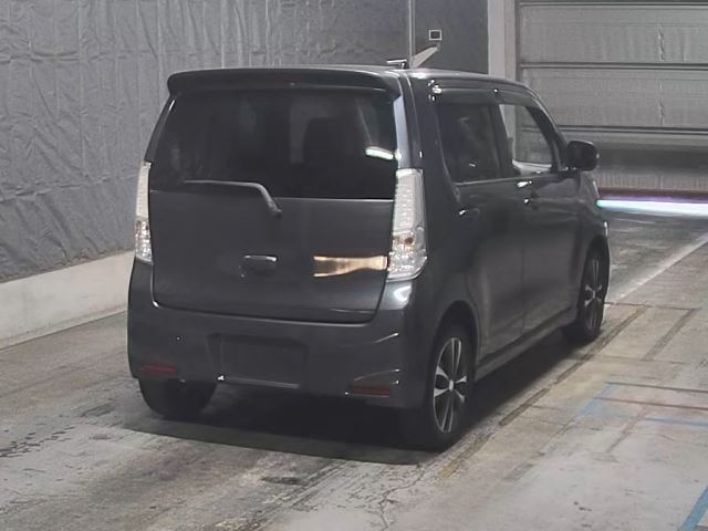 SUZUKI WAGON R 2013