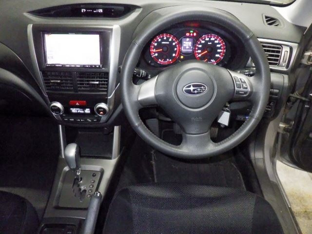 SUBARU FORESTER 2011