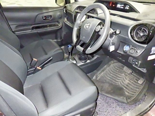 TOYOTA AQUA 2016