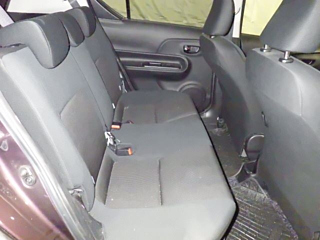TOYOTA AQUA 2016