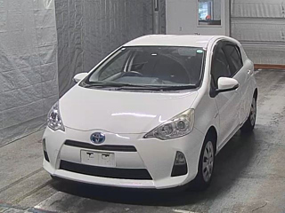 TOYOTA AQUA 2014