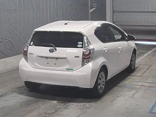 TOYOTA AQUA 2014