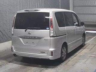 NISSAN SERENA 2011