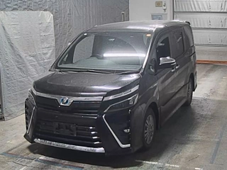 TOYOTA VOXY 2019