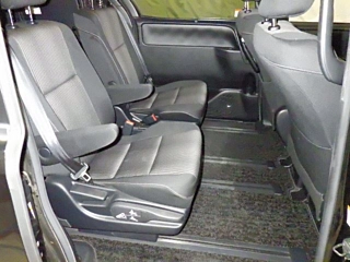 TOYOTA VOXY 2019