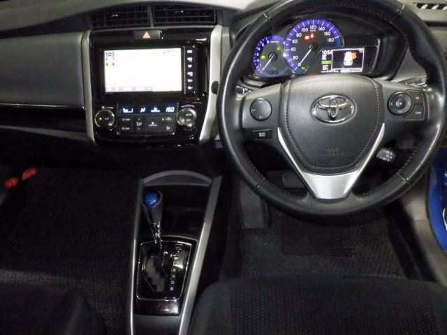 TOYOTA COROLLA FIELDER 2018