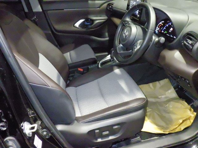 TOYOTA YARIS CROSS 2022