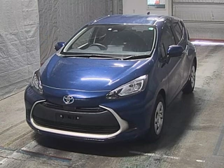 TOYOTA AQUA 2023