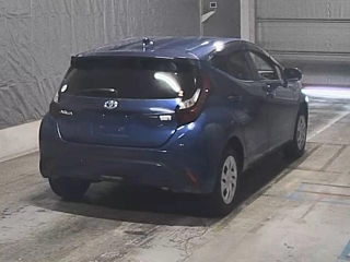 TOYOTA AQUA 2023