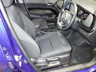 TOYOTA AQUA 2023