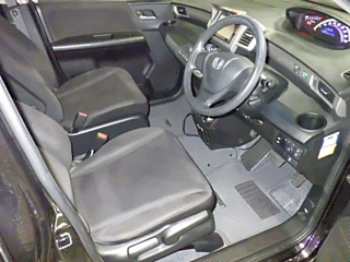 HONDA FREED 2012