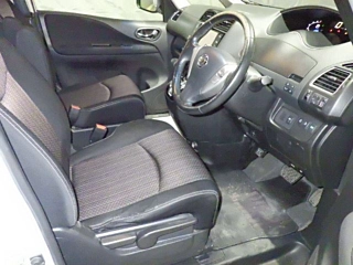NISSAN SERENA 2014