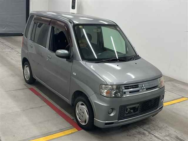 MITSUBISHI TOPPO 2010