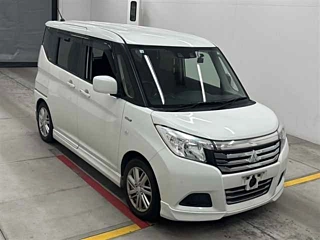 MITSUBISHI DELICA D2 2020