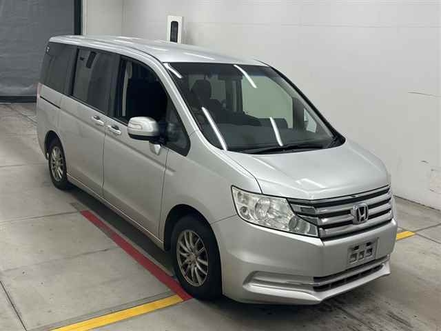 HONDA STEP WAGON 2012