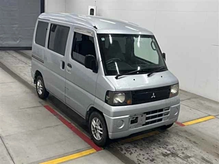 MITSUBISHI MINICAB VAN 2009