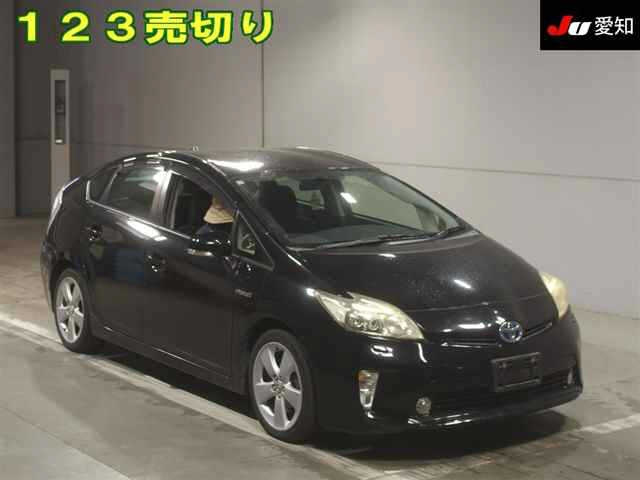 TOYOTA PRIUS 2013