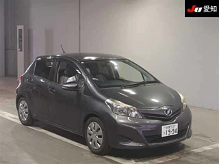 TOYOTA VITZ 2011