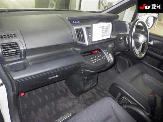 HONDA STEP WAGON 2012