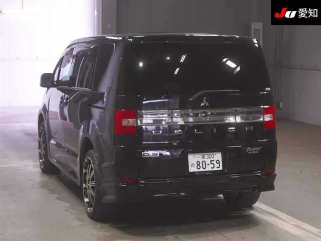 MITSUBISHI DELICA D5 2008