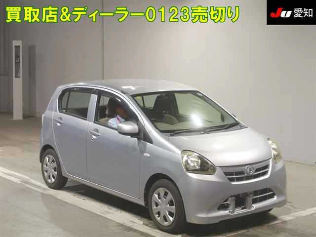 DAIHATSU MIRA E S 2012