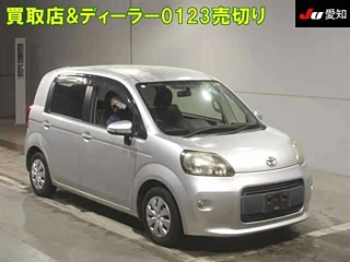 TOYOTA PORTE 2013