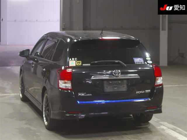 TOYOTA COROLLA FIELDER 2013