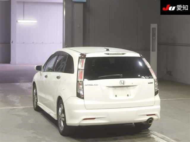 HONDA STREAM 2011