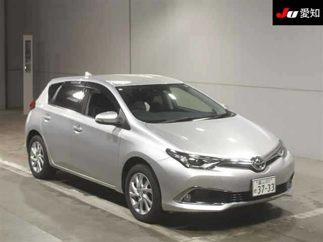 TOYOTA AURIS 2016