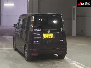 NISSAN ROOX 2013