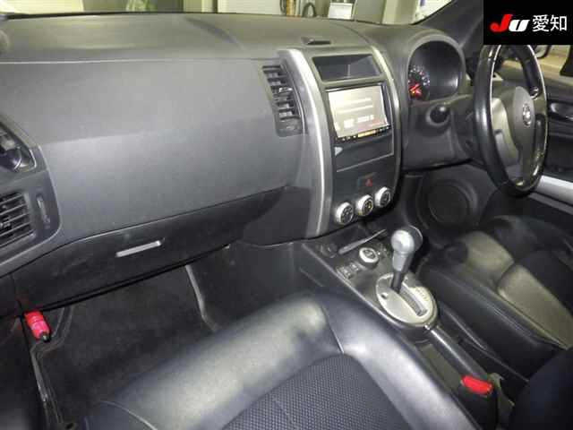 NISSAN X-TRAIL 2012