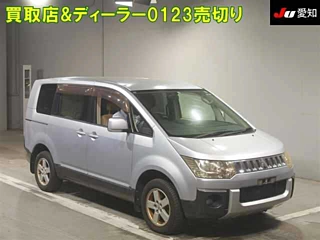 MITSUBISHI DELICA D5 2009
