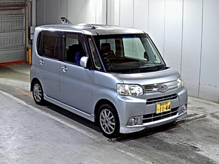 DAIHATSU TANTO 2013