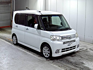 DAIHATSU TANTO 2012