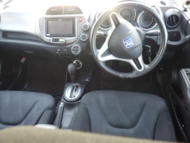 HONDA FIT 2010