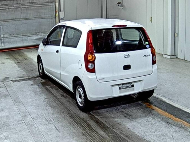 DAIHATSU MIRA 2013