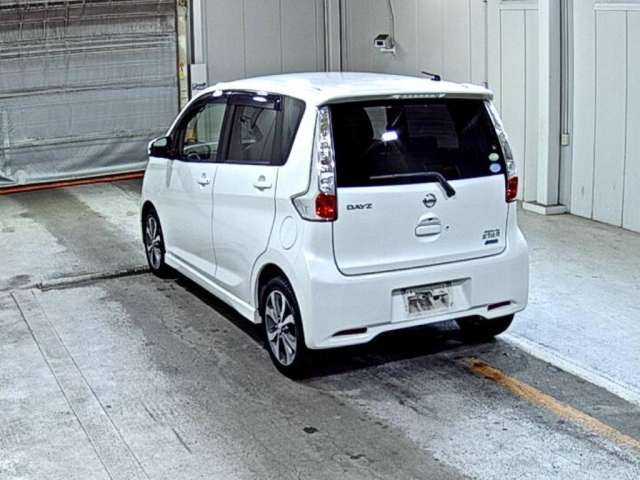 NISSAN DAYZ 2013
