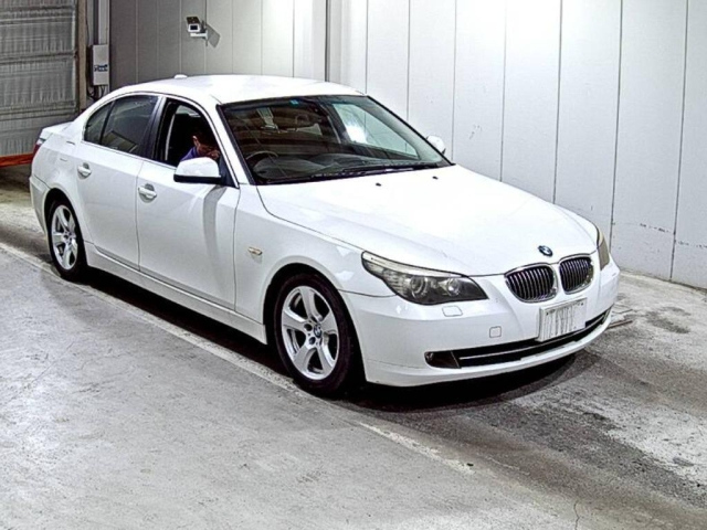 BMW 5 SERIES 2010