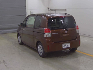 TOYOTA SPADE 2013