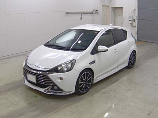 TOYOTA AQUA 2014