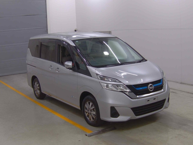 NISSAN SERENA 2018