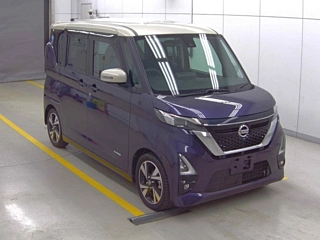 NISSAN ROOX 2021
