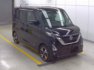 NISSAN ROOX 2022