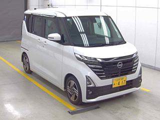 NISSAN ROOX 2024